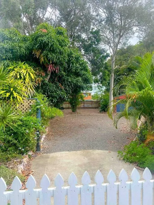 Holiday home Original Pier Beach Retreat - Child Pet Friendly Urangan