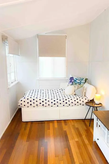 Original Pier Beach Retreat - Child Pet Friendly Urangan 0*,